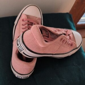 Converse Women's Blush Pink Low-Top Sneakers